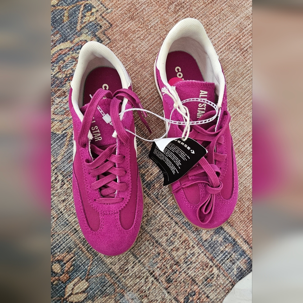 Size 4  Converse Run Star Trainer Ox Suede Sneakers Violet Nwt - Picture 3 of 3